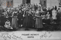вихованки Руського інституту. 1903 р.