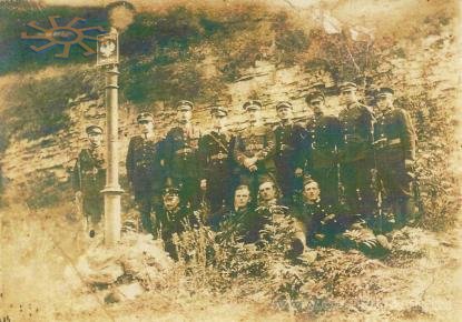 Прикордонники в Окопах. Фото міжвоєнного періоду.