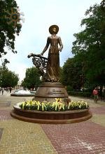 Пам'ятник Соломії Крушельницькій в Тернополі відкрили в серпні 2010 р.