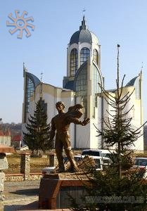 Монумент чорнобильцям у Чорткові