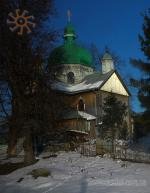 Дерев'яна церква в селі Гуштин