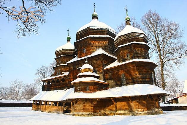 Церква святого Юра (Георгія) в Дрогобичі (вул.Солоний Ставок, 23а), 28 грудня 2010 р.