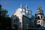 Миколаївську церкву не добудували в 1930-х - то добудовують зараз.
