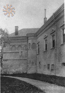 Найстарша частина поморянського замку. Фото з книги А.Чоловського і Б.Януша "Здобуткі тернопільські", початок ХХ ст.
