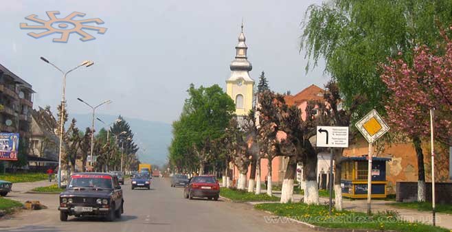 Великий Березний. Центр міста.