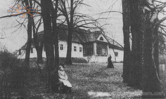 Чудниця, двір з боку саду. Фото до 1914 року.