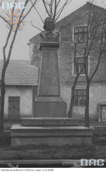Монумент Міцкевичу. З архіву NAC