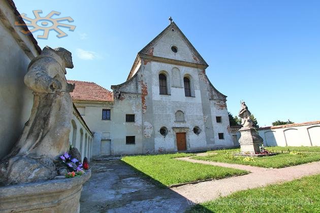 Монастир капуцинів в Олеську давно використовують як фондосховище львівської Галереї мистецтв.