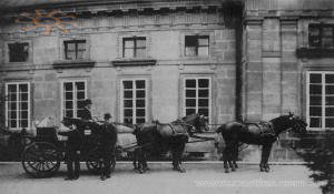 Екіпаж перед палацем. 1914р.