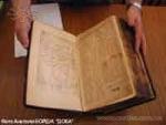 Біблія, вкрадена у Криниці - і знайдена та повернута у музей