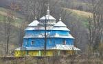 Параскевська церква на фоні села Ясенівка
