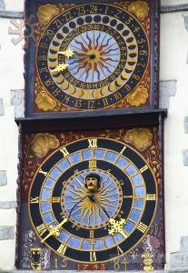 Годинник на Старій ратуші у Герліці