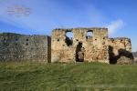 Відновлені фрагменти мурів фортеці в селі Пнів біля Надвірної