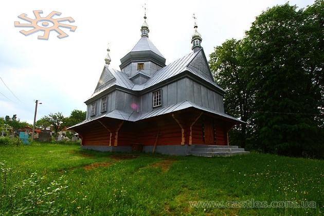 Колись дерев'яна церква в Ковалівці Коломийського району. 25 травня 2011 р.