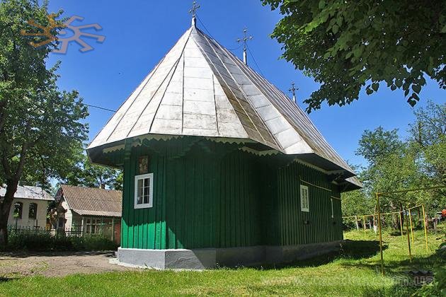 Успенська церква в Куті (Баїнському) Глибоцького району. 5 червня 2010 р.