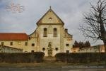 Костел олеського монастиря капуцинів