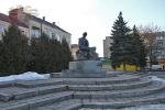 Пам'ятник М.Шашкевичу в центрі Золочева