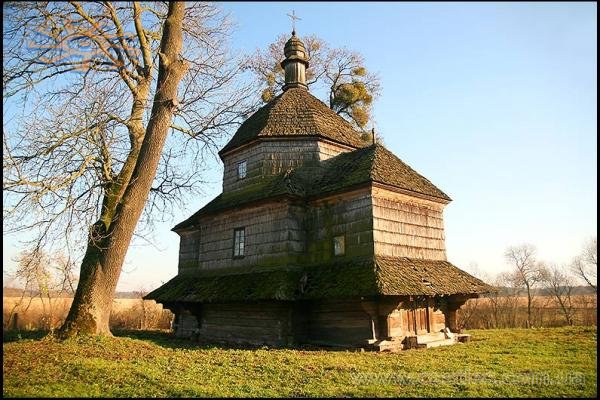 Микитинська церква з 1666 року доживає останні дні.