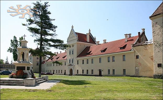 Замок в Жовкві.