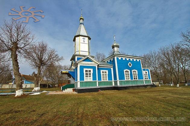 Дерев'яна синодального типу церква Різдва Богородиці (1907-1909) у Ворничанах. 26 лютого 2017 р.