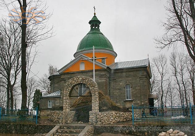 Церква в Коимківцях, листопад 2009 р.