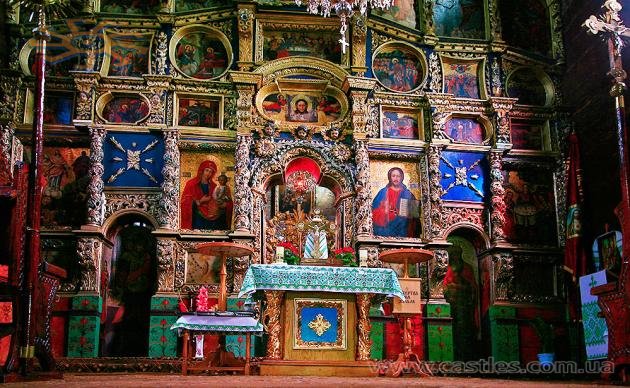 бароковий іконостас в Троїцькій церкві Жовкви. Храм - претендент на список всесвітньої спадщини ЮНЕСКО.