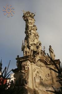 Чумна колона на Ратушній площі