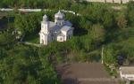 Церква у селі Гринчук. Вид з квадрокоптера