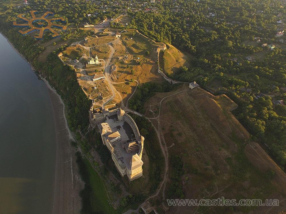 Хотинська фортеця з 200-метрової висоти.
