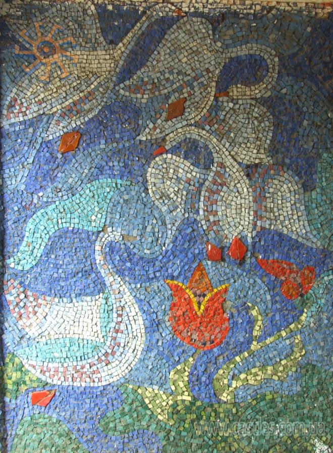 Мозаїка на зупинці у Дубівцях.
