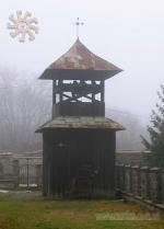 Дзвіниця у 2005 р. Церква на Горечі