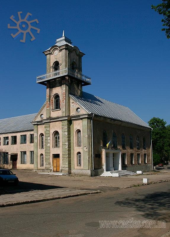 Костел св. Лаврентія в Хирові. Квітень 2009 р. Chyrów Khyriv