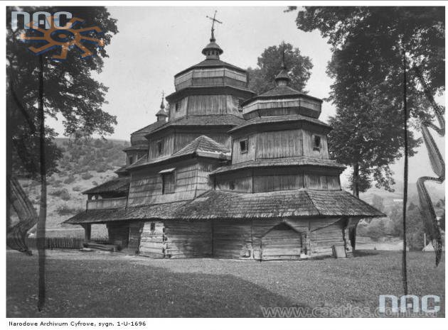 Дерев'яна Михайлівська церква в 1937 р. Ісаї (Ісаїв)