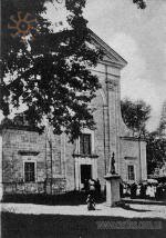 Парафіяльний костел (фото до 1914 р.) в Ярмолинцях