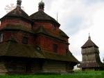 Троїцька дерев'яна церква і її дзвіниця