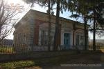 Стара школа в Королівці на Борщівщині. Жовтень-2013
