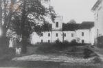 Фото 1923 р. З того часу багато що змінилося. Це крило монастиря не дожило до ХХІ ст.