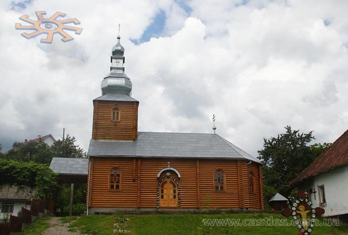 Троїцька церква в закарпатському селі Луг, 9 липня 2010 р.