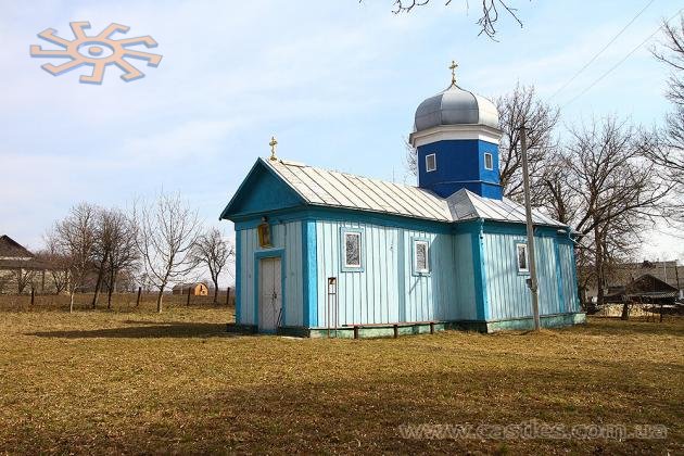 Скромна-прескромна дерев'яна церква в Мар'янівці, 15 береня 2014 р. Чемеровеччина