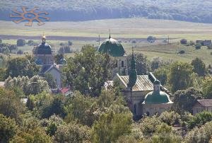 Олесько. Костел і церква з замку