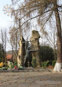 Пам'ятник карпатським партизанам