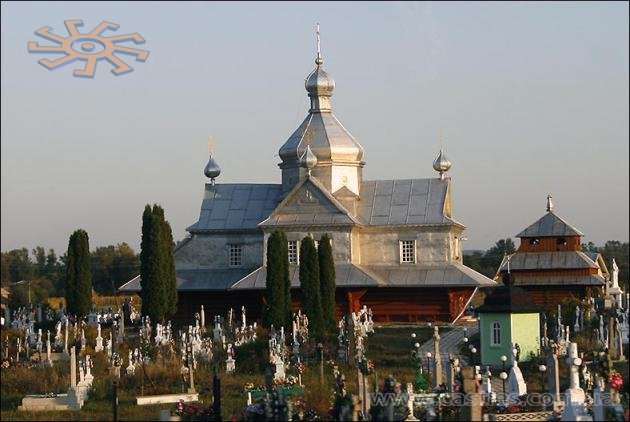 Воскресенська церква в селі Попельники