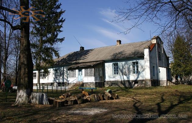 В Руді на Кам'янеччині все ще стоїть садибний будинок Гаєвських. Фото від 2 квітня 2009 р.