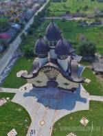 Модернова церква Володимира та Ольги (УГКЦ) в Ходорові