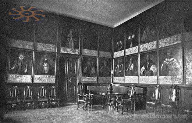 Портретна зала вишнівецького палацу.